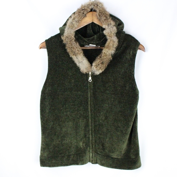 Fio Green Sweater Vest with Fur Trim - Picture 1 of 5